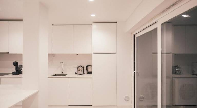 Fully equipped nice apartment with terrace | Next to the beach | Suitable for remote work | Pets allowed — photo 3