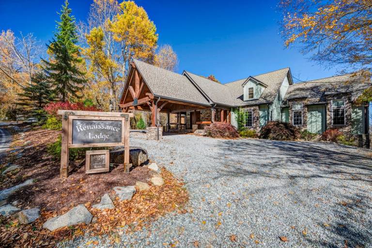 Cabin with barbeque & jacuzzi | Mountain view — photo 3
