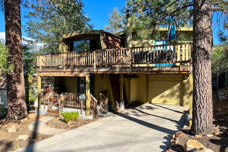 Pet-Friendly Cottage, Walk From Big Bear Village! — photo 2