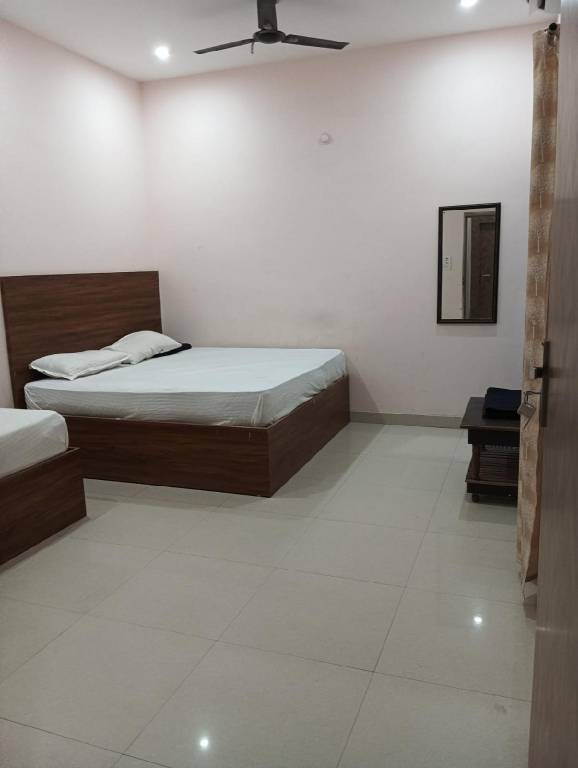 Hotel Shivay Varanasi Near Vishwanath Temple — photo 2
