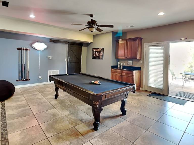 415GATHERINGPLCRNCB - Gathering Place — photo 4