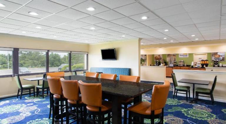 Days Inn by Wyndham Absecon Atlantic City Area — photo 5