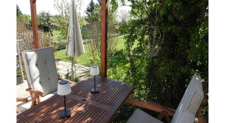 House with yard, barbecue & patio | Pets allowed — photo 3