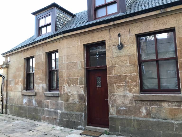 Cottage East Kilbride