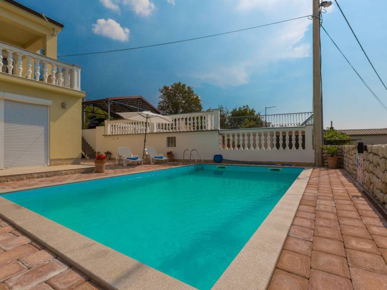 House with barbecue, garden & terrace | Pets allowed — photo 3