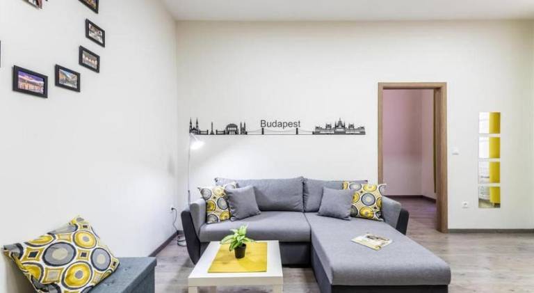 Beautiful apartment | Near St. Stephen's Basilica | Pets allowed — photo 4