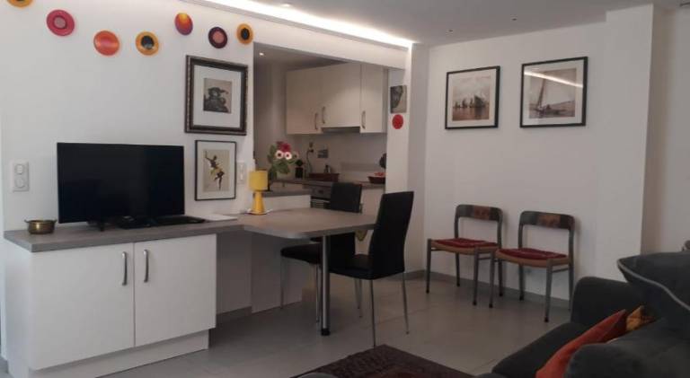 Fully equipped rental apartment with terrace | Next to the beach | Good for workation | Pets are welcome — photo 2