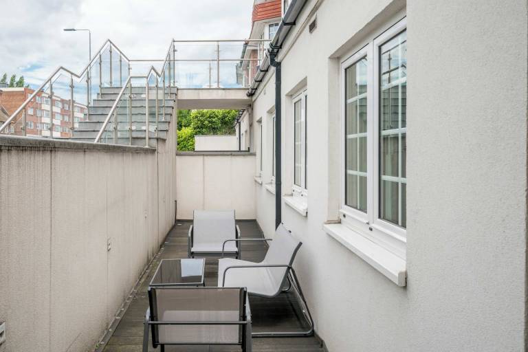 Apartment  Neasden