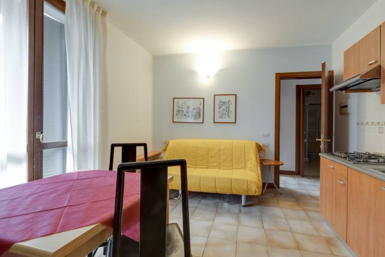 Lovely rental apartment with yard | Mountain view | Next to the beach | Pets allowed in Porlezza