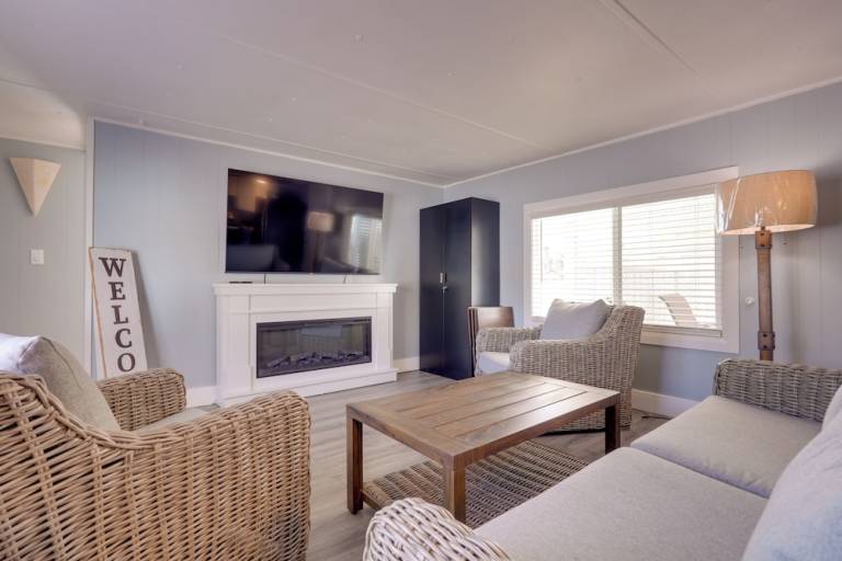 Cottage  Mesquite