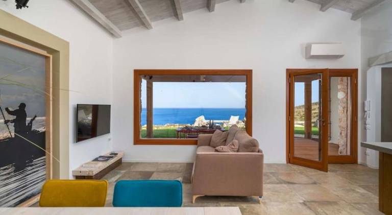 Wonderful villa with pool & hot tub | Dogs allowed — photo 2