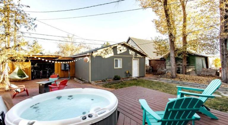 Vacation home with jacuzzi | Pet-friendly — photo 4