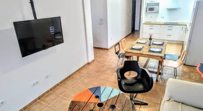 Pleasant apartment with pool | Pet-friendly — photo 2