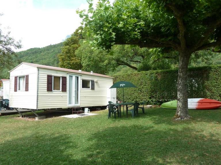 Mobile home with 2 rooms for 4 persons — photo 2