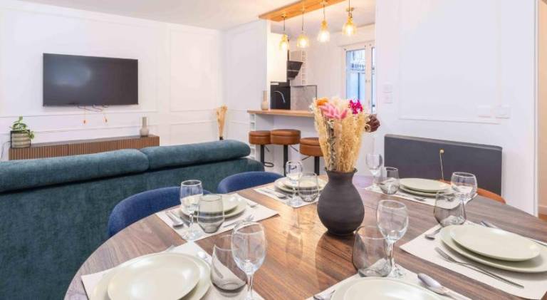 SERENITY - 3 mins from Disney, Free Parking, Self-Checking with fully equiped gym in Meaux