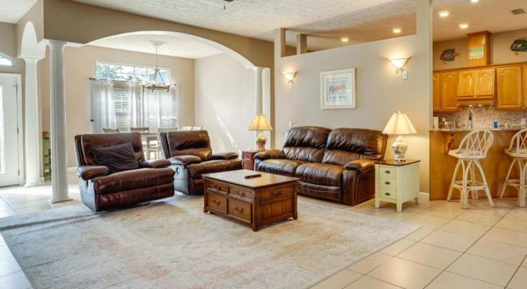 Wonderful vacation home with pool | Pets allowed — photo 3