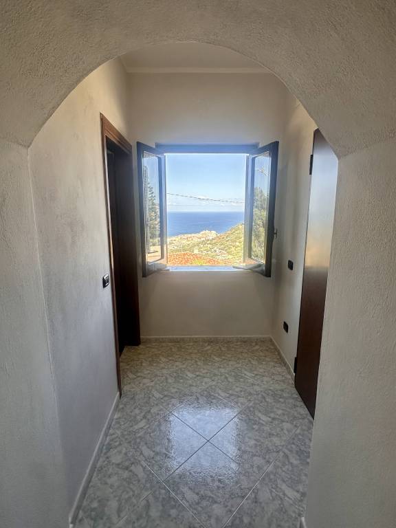 Apartment with patio & yard | Water view — photo 3