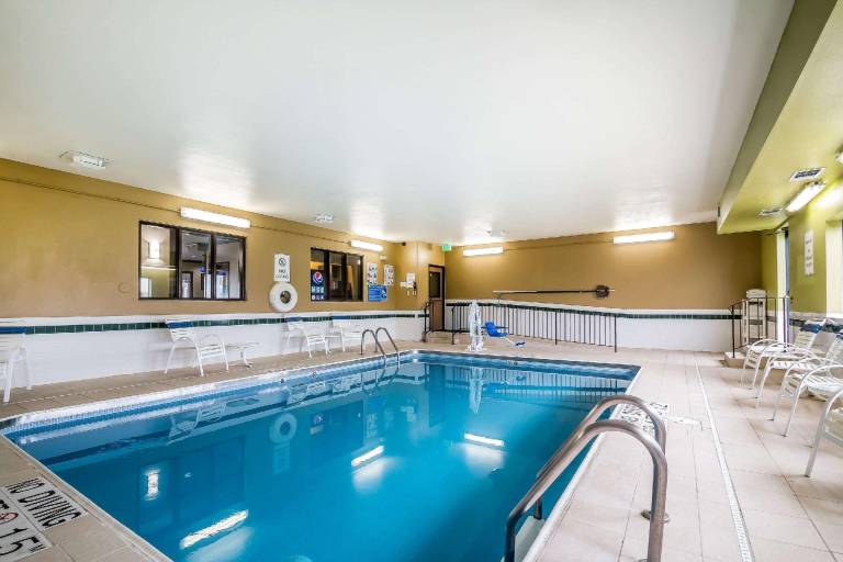 Quality Inn Coralville - Iowa River Landing — photo 5