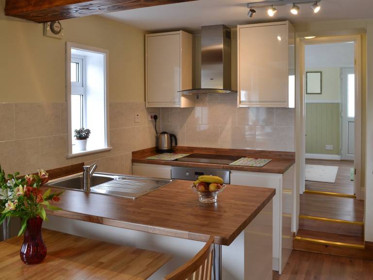Child-friendly cottage with barbecue & garden | Beach view | Beach nearby | Pets allowed — photo 5