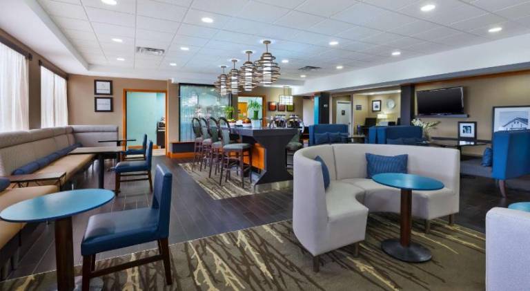 Hampton Inn Marysville — photo 2