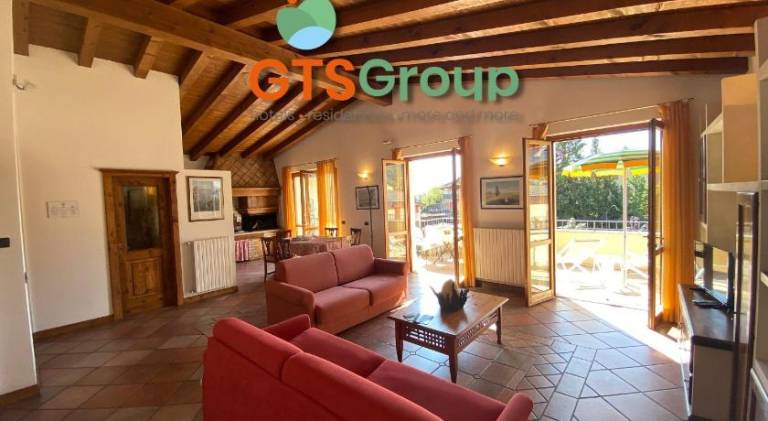 Holiday apartment with private pool in Tignale