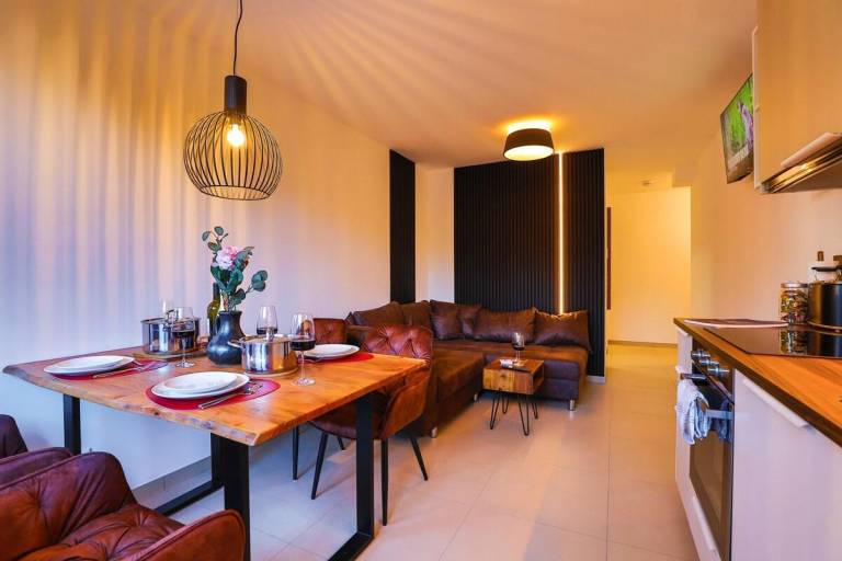 Apartment with yard — photo 4