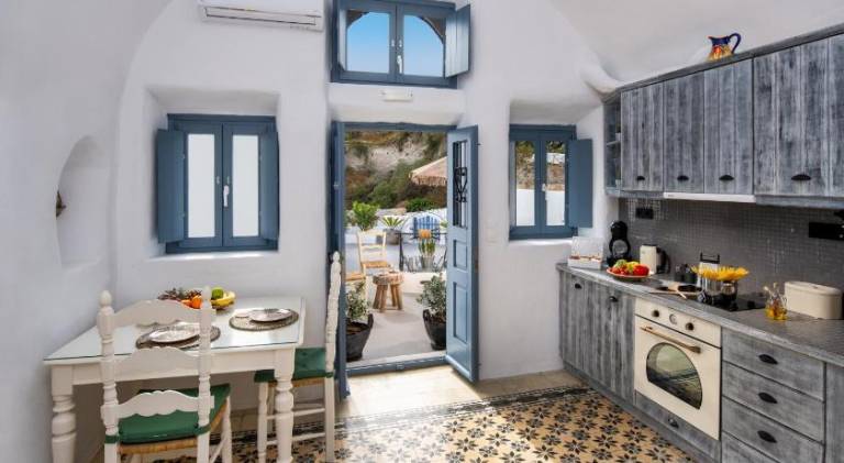 Lovely villa with heated pool, jacuzzi & barbeque | Pet-friendly — photo 3