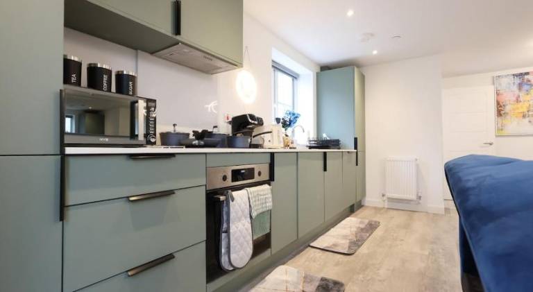 Newly Built Spacious & Central 2 Bedroom 2 Bathroom City Centre Apartment with Terrace — photo 3