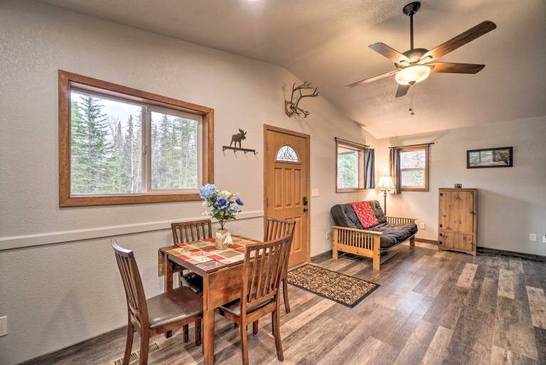 Cozy Downtown Soldotna Cabin: Dogs Welcome! — photo 4
