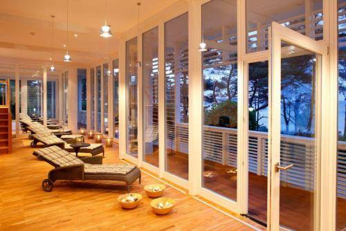 Rental apartment with yard, sauna & pool — photo 5