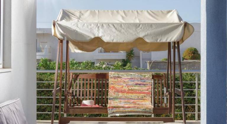 Vacation home with patio & garden | Beach nearby | Pets are welcome — photo 3