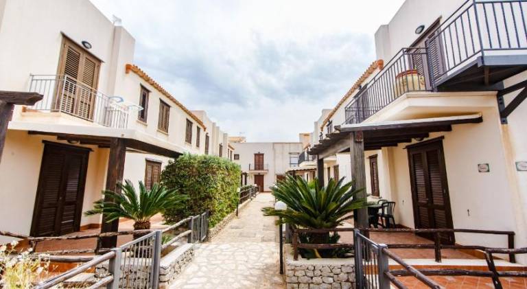 Holiday apartment with 2 rooms for 6 persons — photo 3