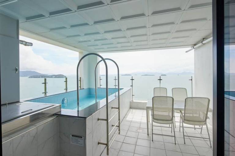 HEMIRION POOL VILLA&RESORT