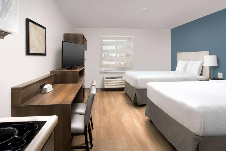 WoodSpring Suites Chicago Tinley Park — photo 2