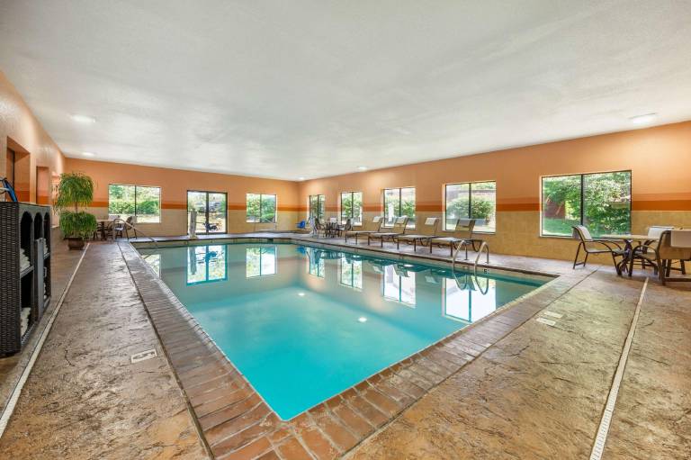 Best Western Plus Georgetown Corporate Center Hotel — photo 2