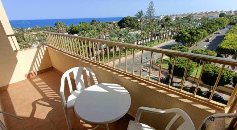 Holiday apartment with pool — photo 4