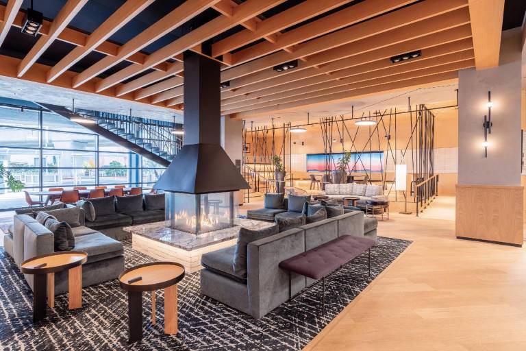 The Shay, A Destination By Hyatt Hotel — photo 2