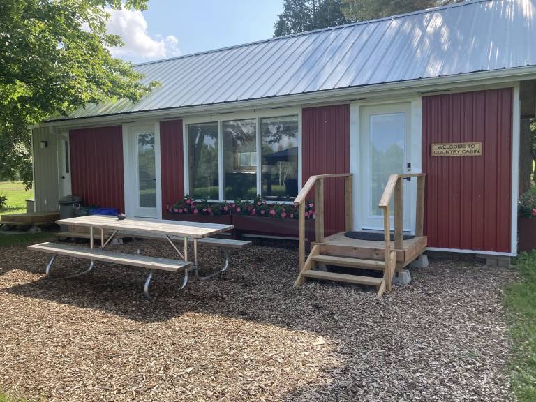 Cabin Bradford West Gwillimbury