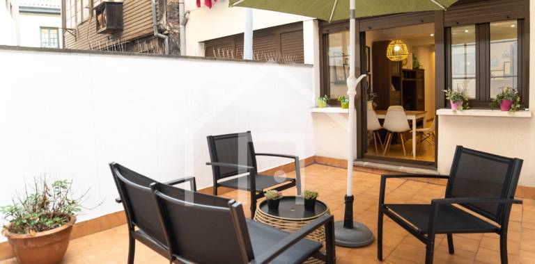 Holiday apartment with patio — photo 4