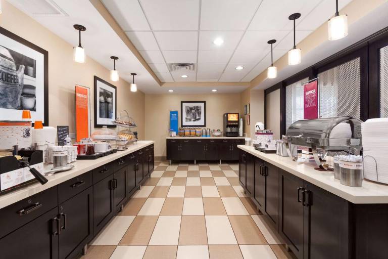 Hampton Inn & Suites San Bernardino — photo 5
