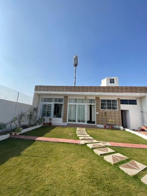 248 m&sup2; Ferienhaus