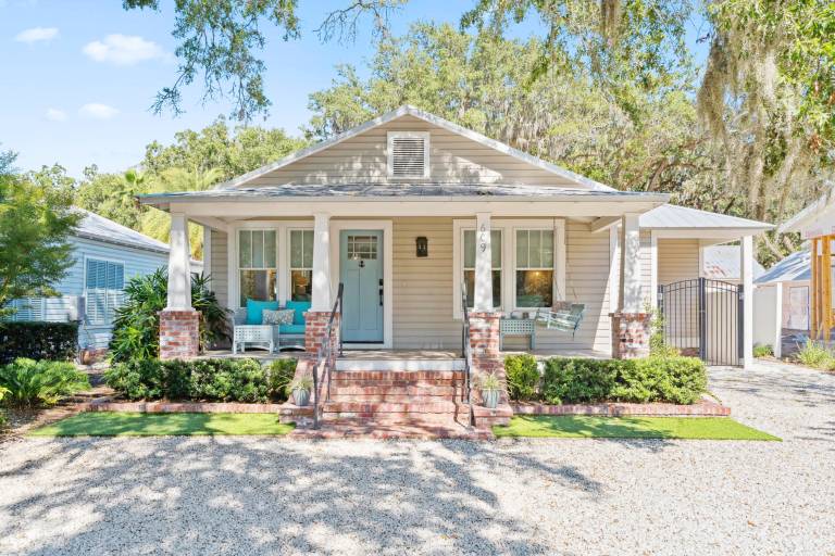 Island Dayz - 609 Ocean Blvd — photo 2