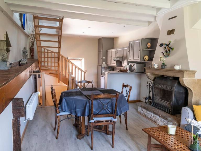 Cottage with grill — photo 3