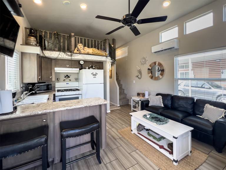 Family-oriented charming bed & breakfast with barbeque | River view | Pet-friendly — photo 5