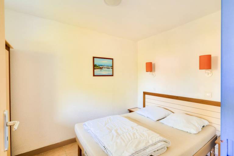 Rental apartment with pool — photo 5