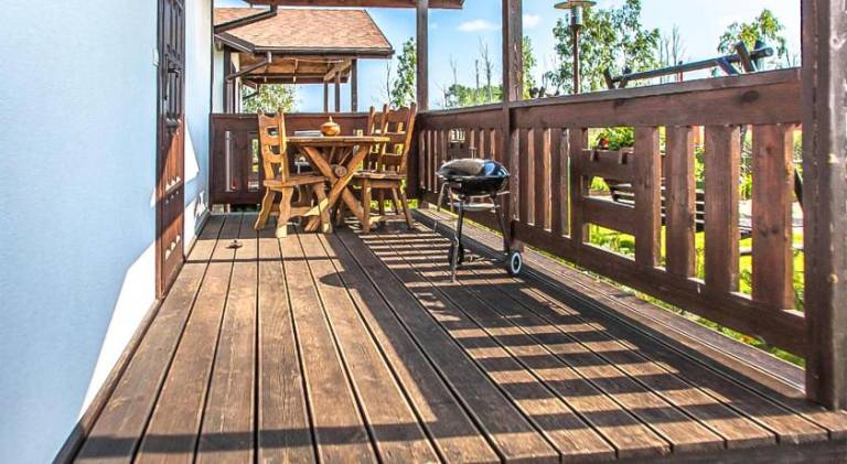 Vacation home with pool — photo 2