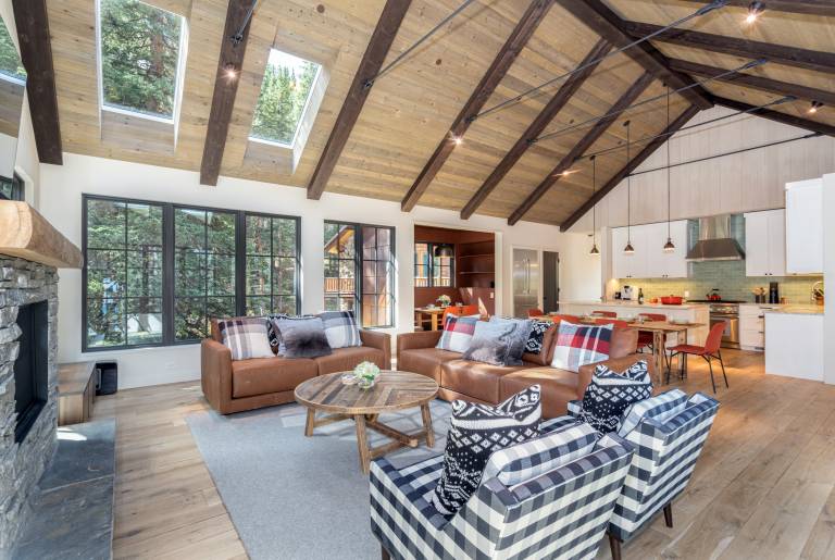 MOUNTAIN MODERN RUSTIC — photo 3
