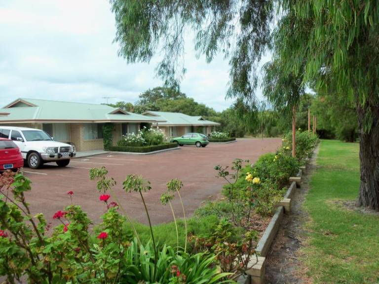 Emu Point Motel