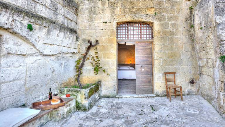 Romantic Cave Rental for Couples in Ancient Matera, Southern Italy in Matera