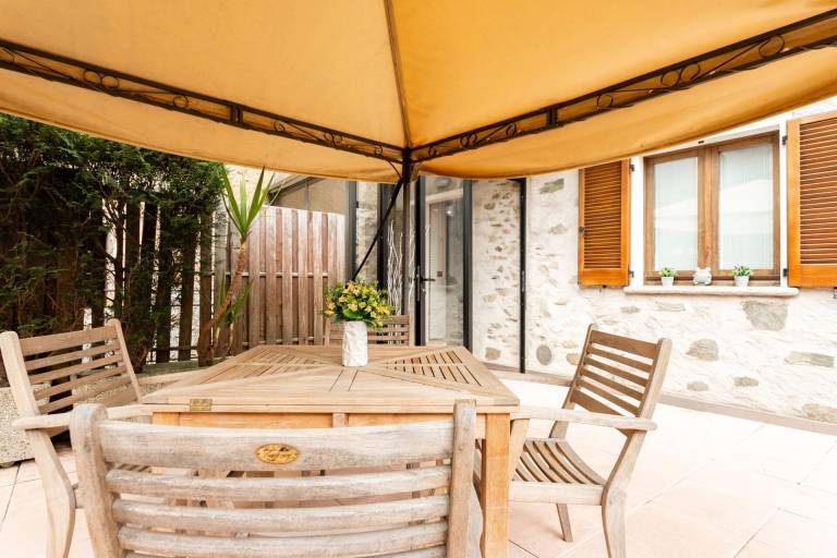 Rental apartment with terrace in Gravedona